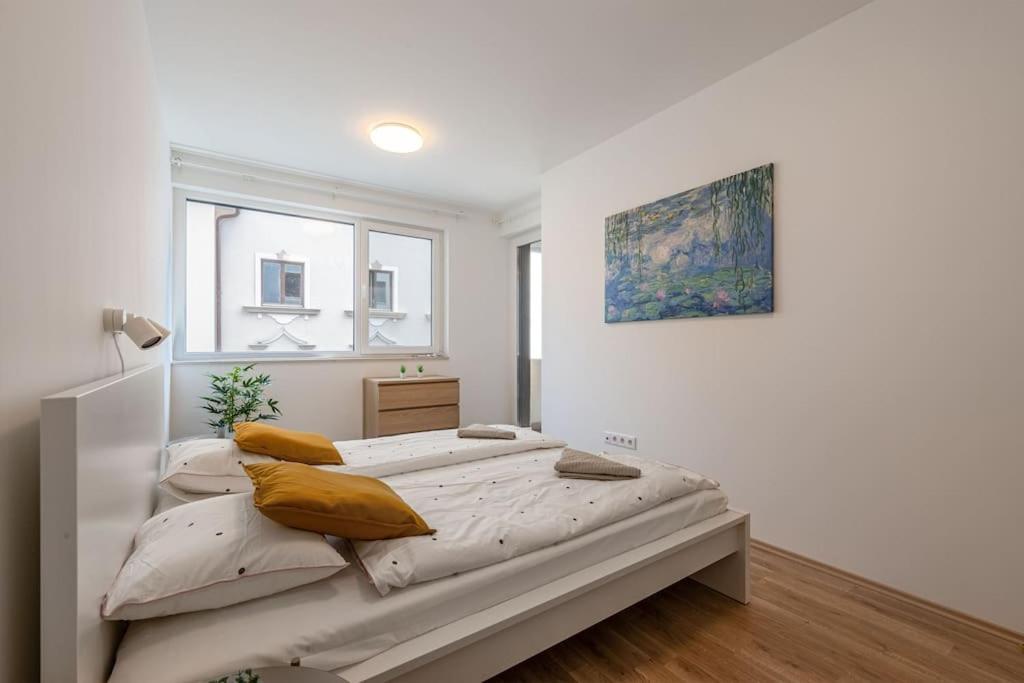Appartement Big With Garage & Balcony & Ac & Lift